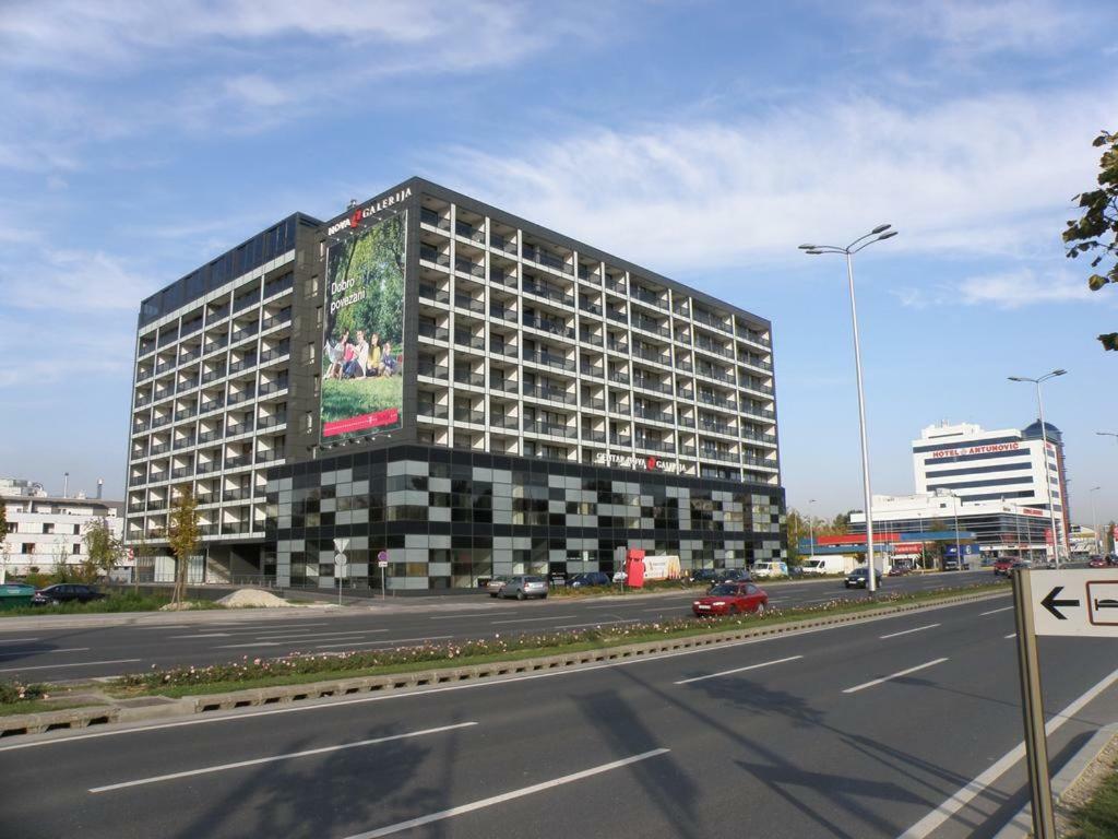 Nova Galerija Ema- Parking In Garage Apartman Zágráb Kültér fotó